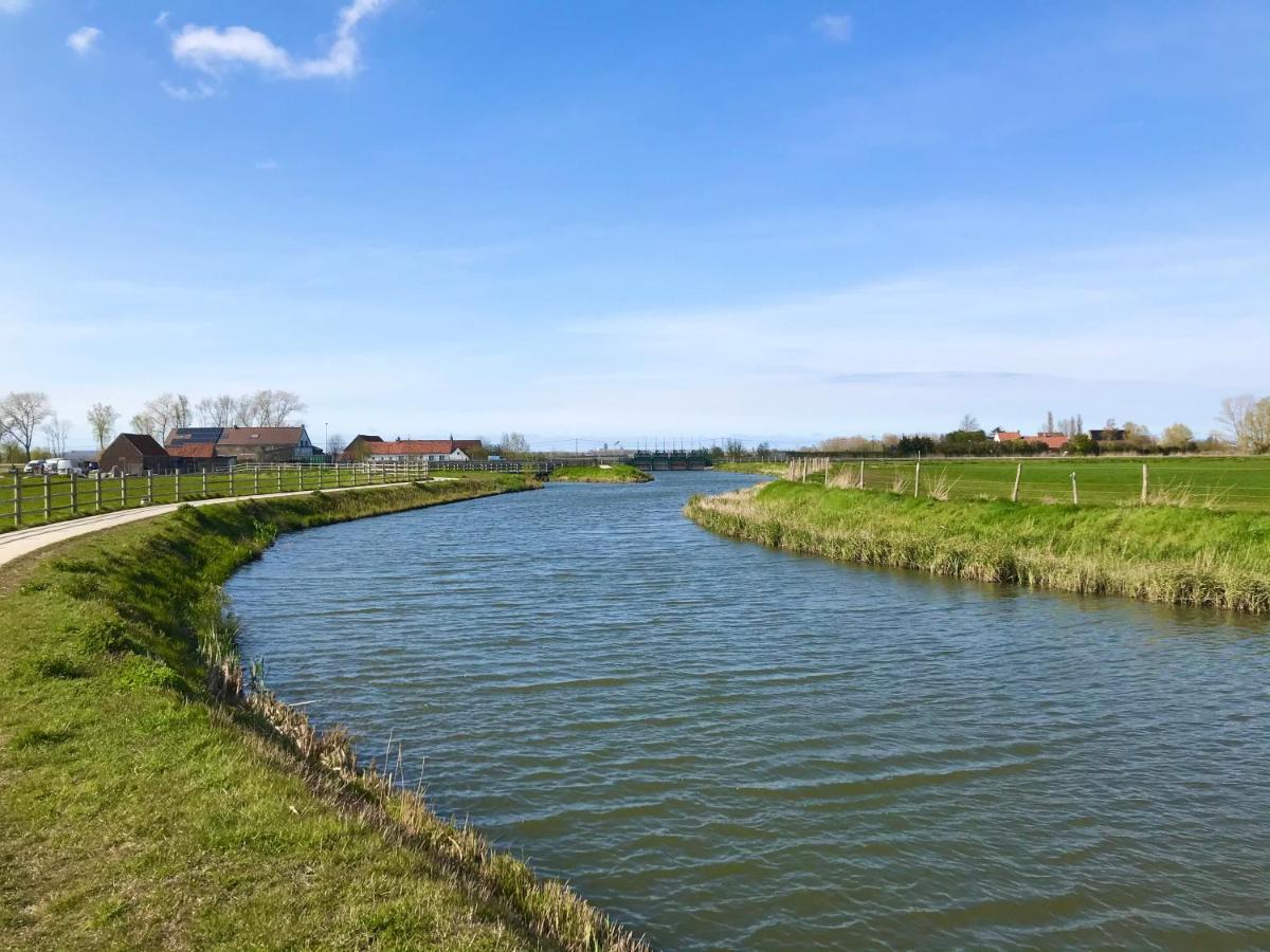 Ter Zwaanhoek Villa Oostende Buitenkant foto